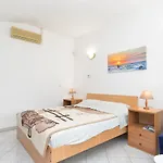 Saraje 896 Apartament